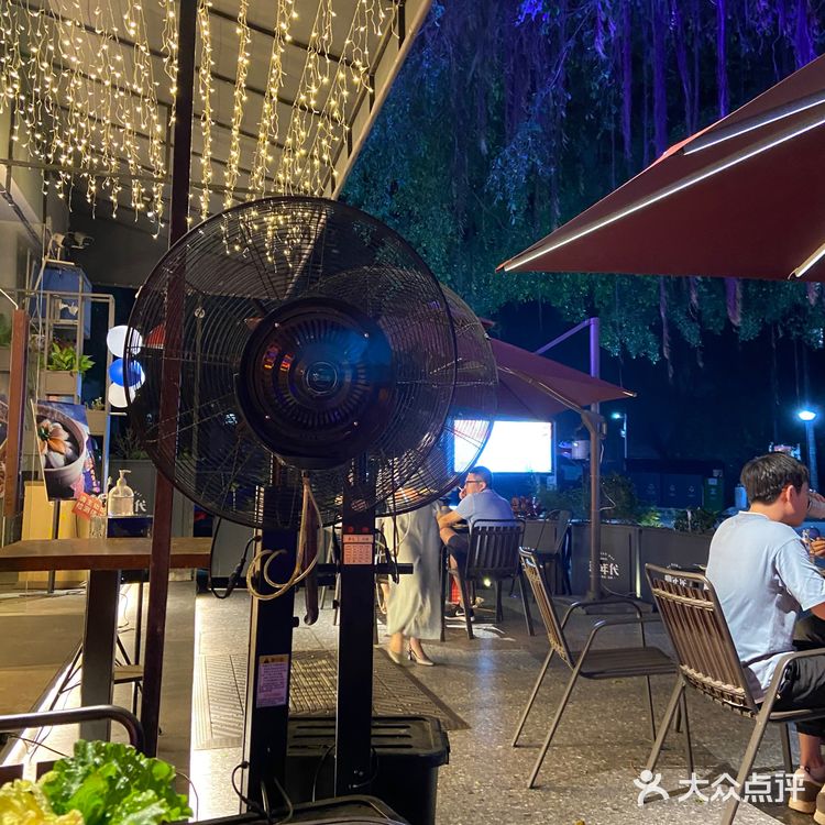 华侨城超好吃的生蚝鸡煲,烧烤爱了