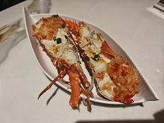 -雍容荟活帝王蟹活龙虾自助(苏宁旗舰店)