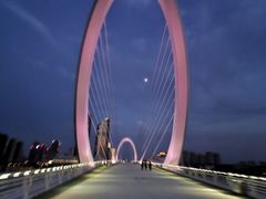 -南京眼步行桥