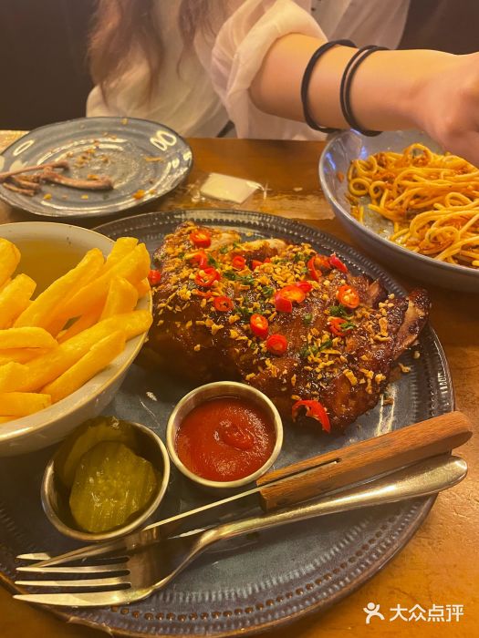 COMMUNE幻师(十亩地店)图片