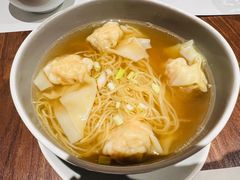 -港丽餐厅(正大店)