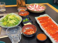 -臻牛烤肉