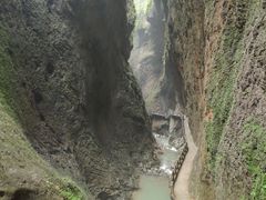 -龙水峡地缝景区