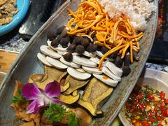 -老牌坊云南鱼豆花火锅(哈西万达店)