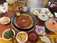 -赵美丽·重庆社区火锅·直营店(火车东站·中豪国际店)