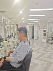 -米娜护肤造型