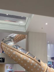 -奈尔宝·儿童乐园·亲子餐厅(华采天地店)