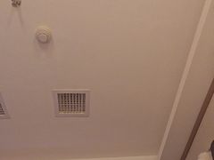 -颐而康·按摩·艾灸·足疗(南岸晶都店)