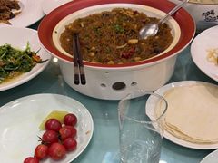 -鹊华居·地道鲁菜·海鲜·融合味(大明湖店)