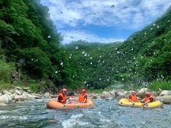 -秦岭峡谷漂流景区