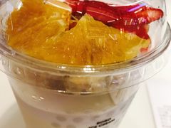 莓莓橙橙酸奶杯-喜茶(上海正大广场店)
