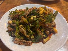 -茅屋大酒店