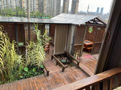 -厚山庭院重庆老火锅
