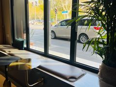 靠窗位-MEEBO KAFEE米咖焙坊(虹桥路店)