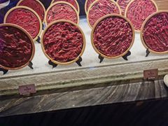 -雍容荟帝王蟹活龙虾展台自助(IFS黑金店)