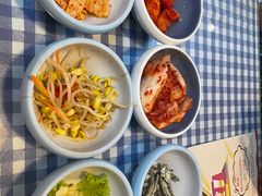 -益百岁牛尾汤(香山路店)
