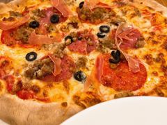 -城市大道红炉披萨烘焙坊