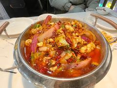 -凤凰路何眼镜香辣蟹(花果园店)