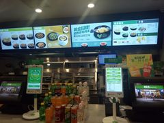 -老乡鸡(武汉中南梅苑小区地铁站店)