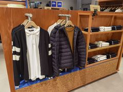 -i.t(湖滨银泰in77店)