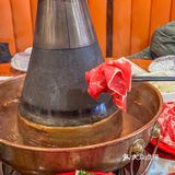 在金桥，吃到了地道的老北京铜锅涮肉