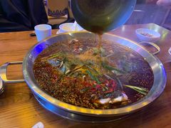 -红牌美蛙鱼头火锅(万辉国际广场店)