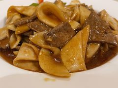 猪肝炒杏鲍菇-吉事利茶餐厅