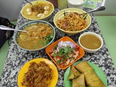 -002鱼汤粉(龍園店)