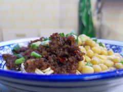 -渝之汇牛肉豌杂面