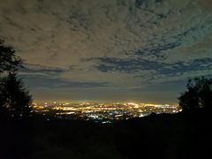 -鬼笑石后山停车场
