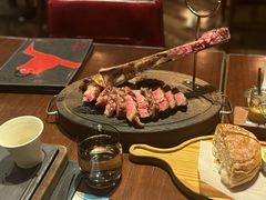 -恰餐厅及酒吧 CHAR Bar & Grill (北京丽都皇冠假日店)