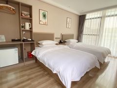 -上海怡沁园度假酒店