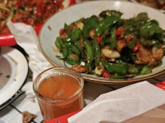 -顶峰夜宴·龙虾烧烤大排档(九江学院店)