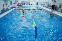 -熊小米专业儿童游泳馆