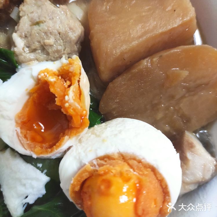 满满的一大碗可以吃很饱，如果早晨起的不是太早的话