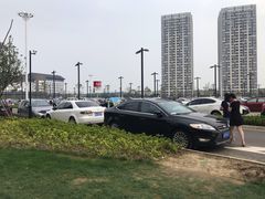 -融创茂-停车场