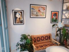 -喵屿·大理花园猫咖