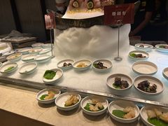 -雍和会海鲜姿造自助(湖东路店)