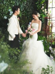 -雪中彩影婚纱摄影·微光艺术中心