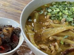 -越洋肖氏老米线(杨家坪店)