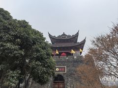 -巴陵广场