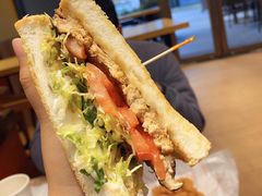 -The Habit Burger Grill 哈比特汉堡(爱琴海店)