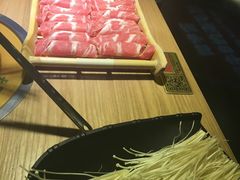 -尚品小土屋涮毛肚(李沧万达店)