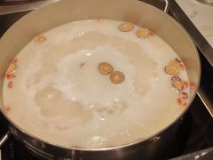 -尚尚仙·酸汤猪手·猪肚鸡火锅(华联万柳购物中心店)