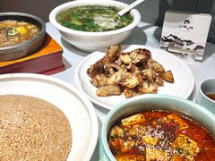 -江城小馆陕南妈妈菜·全球旅行餐厅(钟楼店)