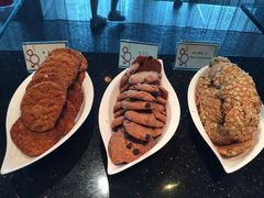 -澳门旅游塔360°旋转餐厅(南湾湖广场店)