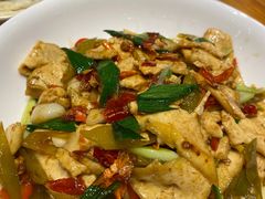 火腿炒农家豆腐皮-辣公子·千岛湖私房菜(滨江店)
