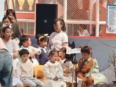 -蓝话筒·少儿成人演讲口才·主持朗诵·戏剧表演(大华第一坊店)