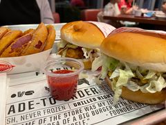 -FATBURGER 特富客汉堡(外交公寓店)