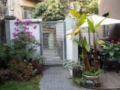 正门-厦门良筑精品酒店(厦门中山路店)